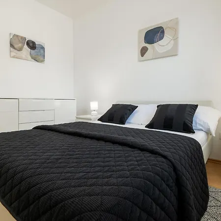 Sea View Apartment